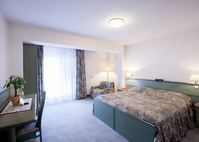 Sobe Krona Πανσιόν